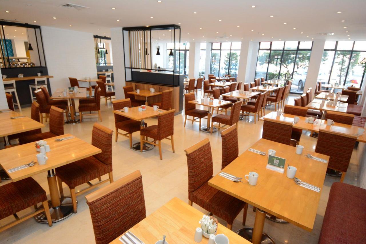 Holiday Inn Istanbul City By Ihg Exteriör bild The restaurant at the National Motor Museum